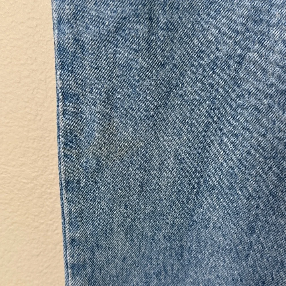 Lee small stain